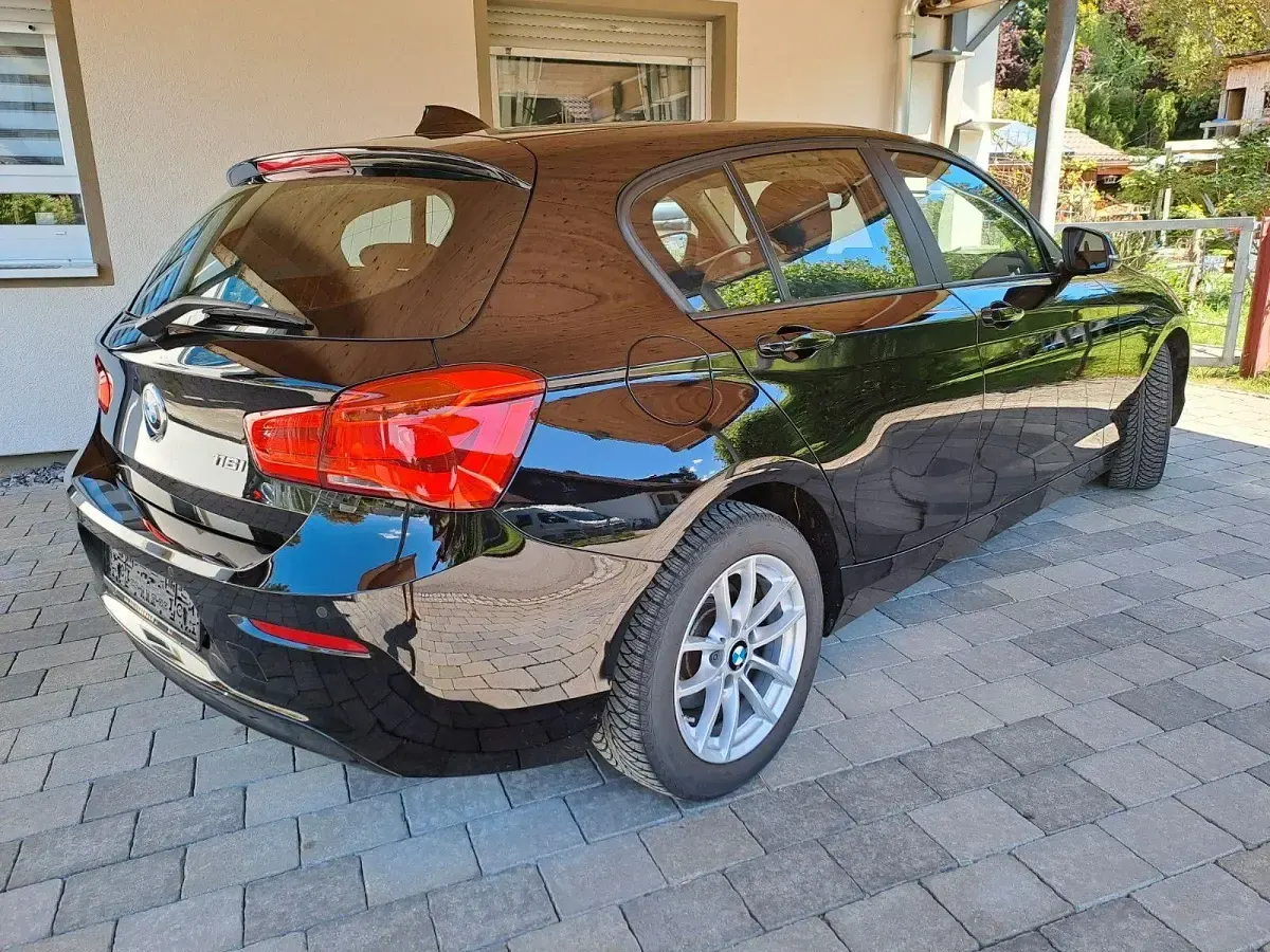 Gebraucht BMW 116 Advantage 109 PS (80 kW) 2017 Schwarz Kleinwagen