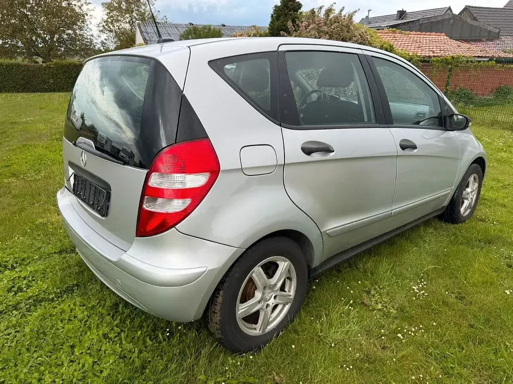 Gebraucht Mercedes A160 82 PS (60 kW) 2008 Silber Van / Kleinbus