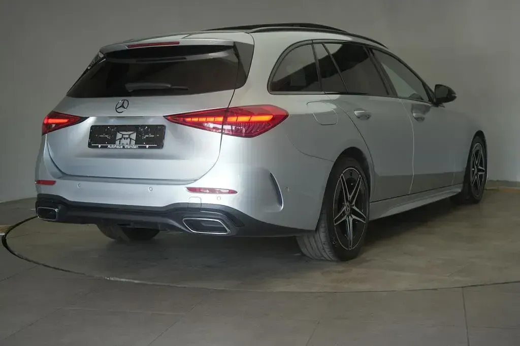 Gebraucht Mercedes C220 AMG 200 PS (147 kW) 2023 Silber Limousine