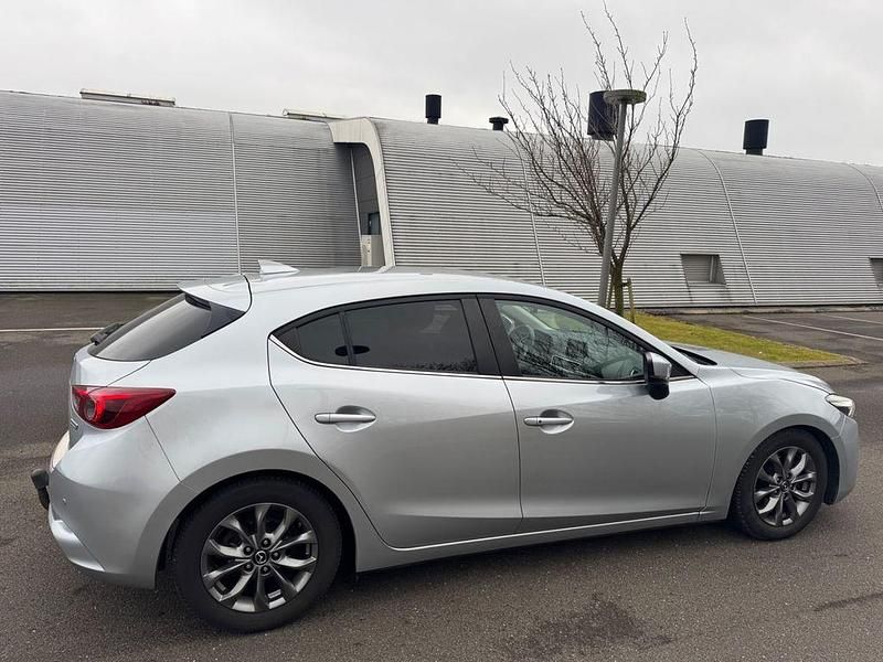 Usado Mazda 3 150 HP (110 kW) 2017 Prateado Sedan