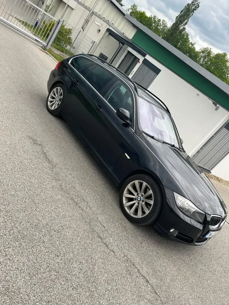 Gebraucht BMW 325 218 PS (160 kW) 2009 Schwarz Kombi