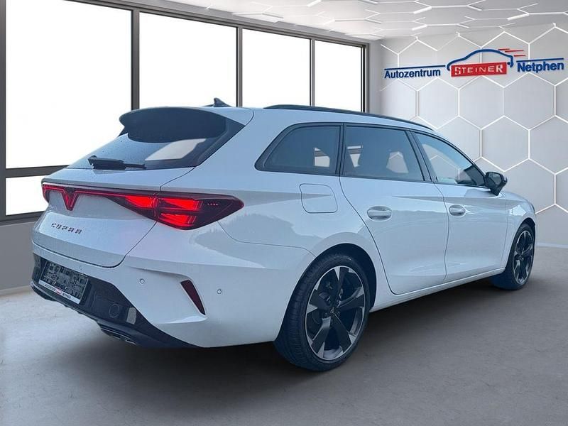 Neu Cupra Leon 150 PS (110 kW) 2026 Weiß Limousine