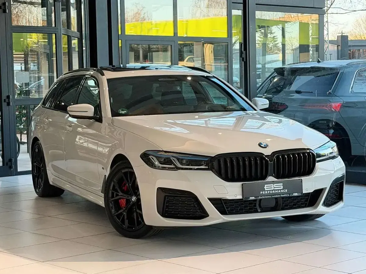Gebraucht BMW 540 M Sport 340 PS (250 kW) 2022 Weiß Limousine