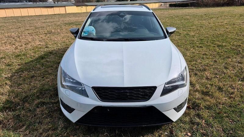 Gebraucht Seat Leon ST 214 PS (157 kW) 2016 Weiß Kombi