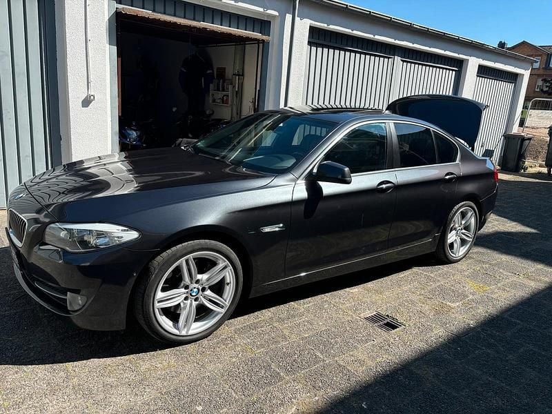 Gebraucht BMW 535 306 PS (225 kW) 2011 Grau Limousine