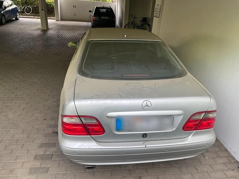 Gebraucht Mercedes CLK200 Elegance 163 PS (119 kW) 2001 Silber Coupé