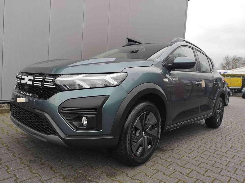 Cedre grün dqk Neu 2024 Dacia Sandero Expression Kleinwagen | 19.790 € - Bild 1/4