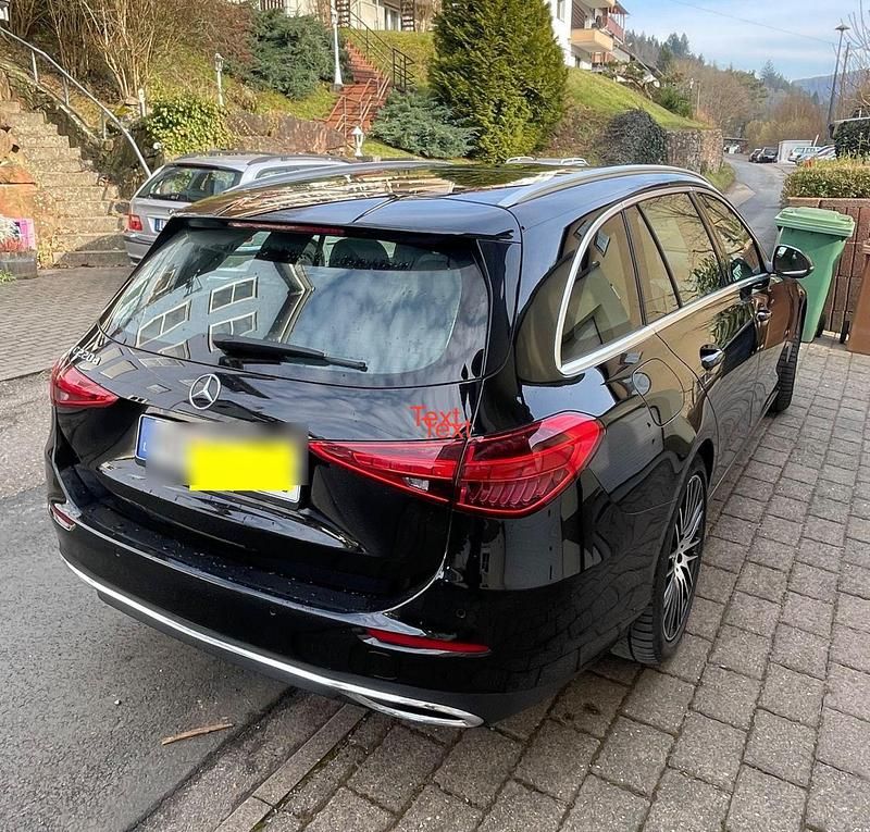 Gebraucht Mercedes C220 200 PS (147 kW) 2022 Schwarz Kombi
