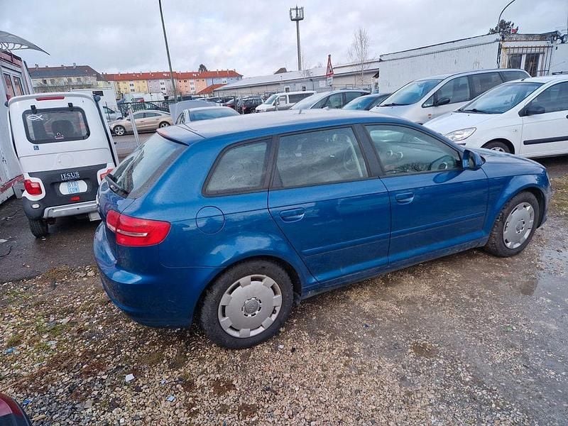 Gebraucht Audi A3 Ambition 90 PS (66 kW) 2009 Blau Kleinwagen