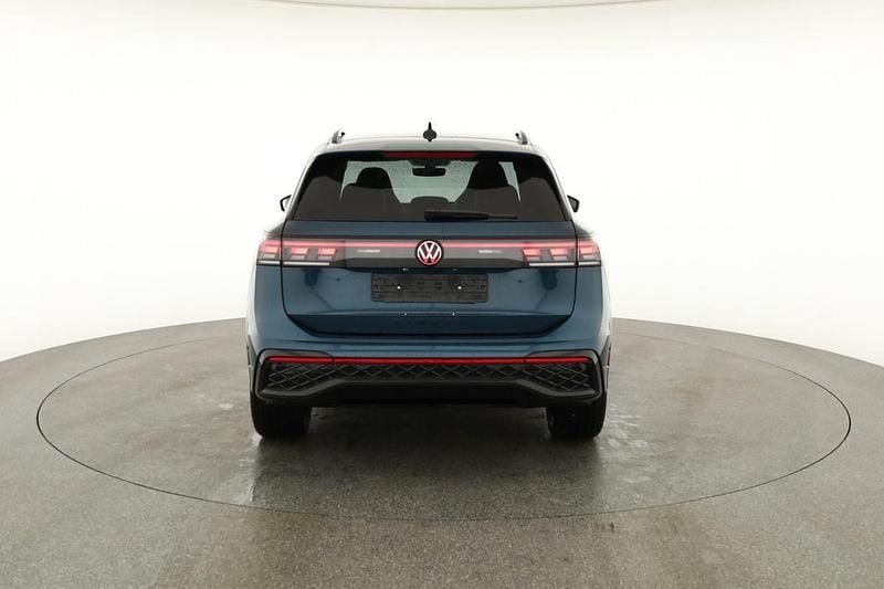Neu VW Tiguan R-line 193 PS (141 kW) 2026 Nightshade blue metallic SUV