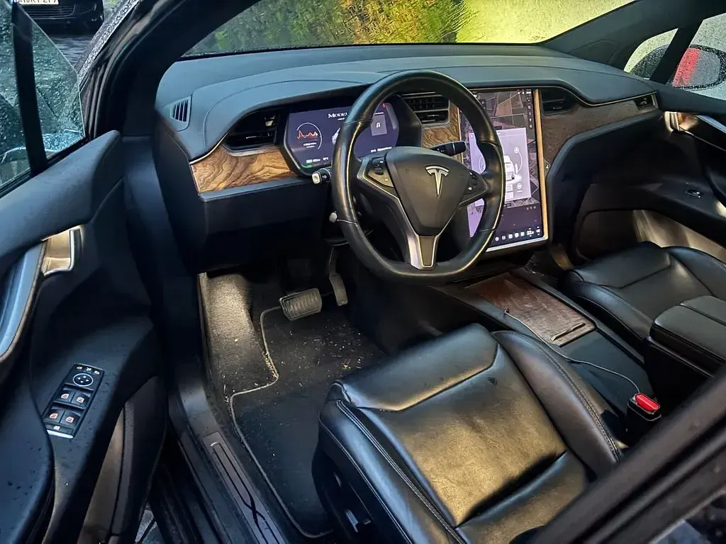 Usado Tesla Model X 413 kW (562 CV) 2019 Gris SUV