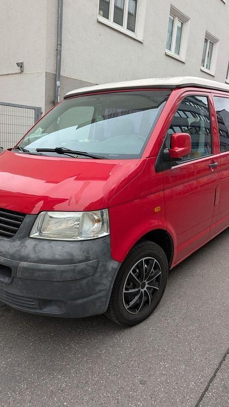 Gebraucht VW T5 102 PS (75 kW) 2006 Rot Van