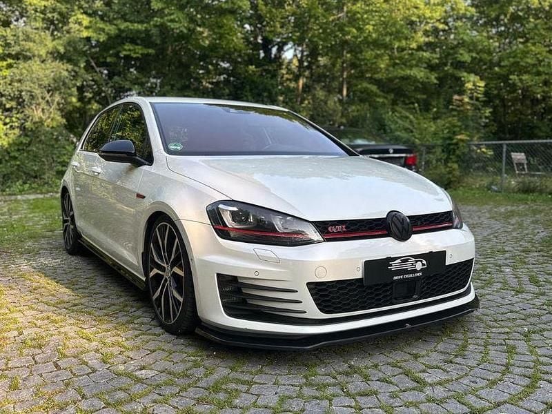 Other Gebraucht 2013 VW Golf VII Sound Limousine | 16.399 € (Fairer Preis) - Bild 1/4