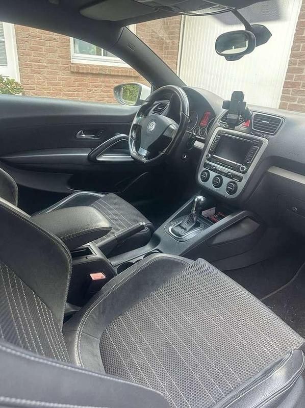 Gebraucht VW Scirocco 140 PS (102 kW) 2009 Weiß Coupé