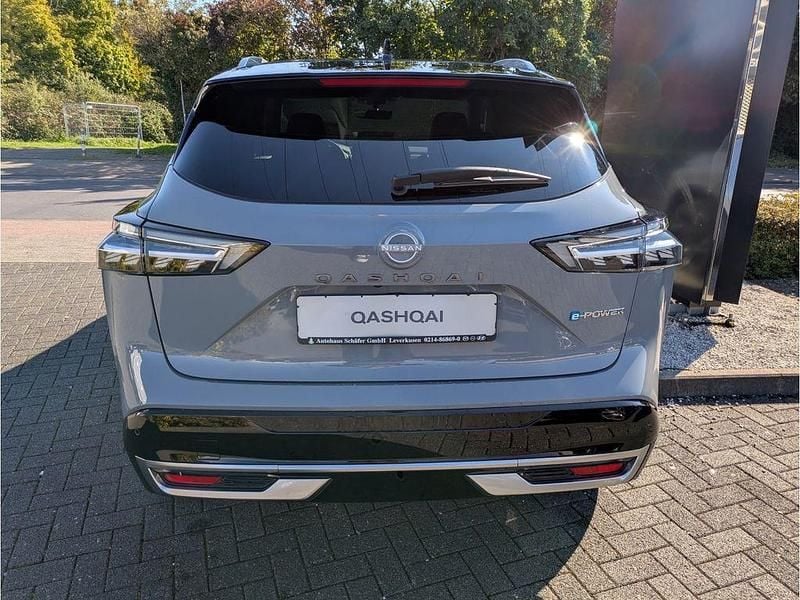 Neu Nissan Qashqai Tekna+ 205 PS (150 kW) 2025 Weiss SUV