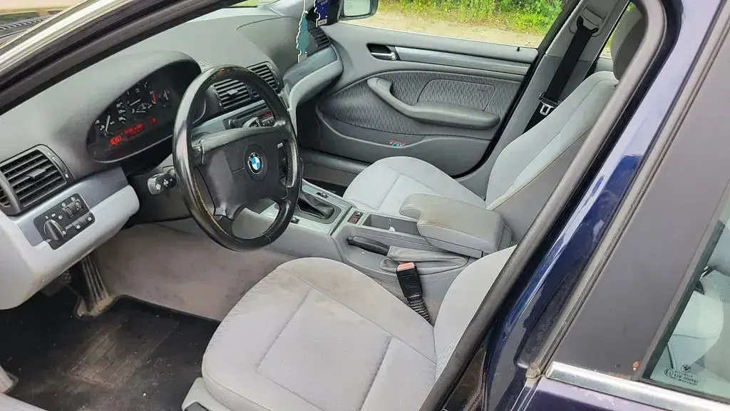 Gebraucht BMW 320 170 PS (125 kW) 2001 Blau Limousine