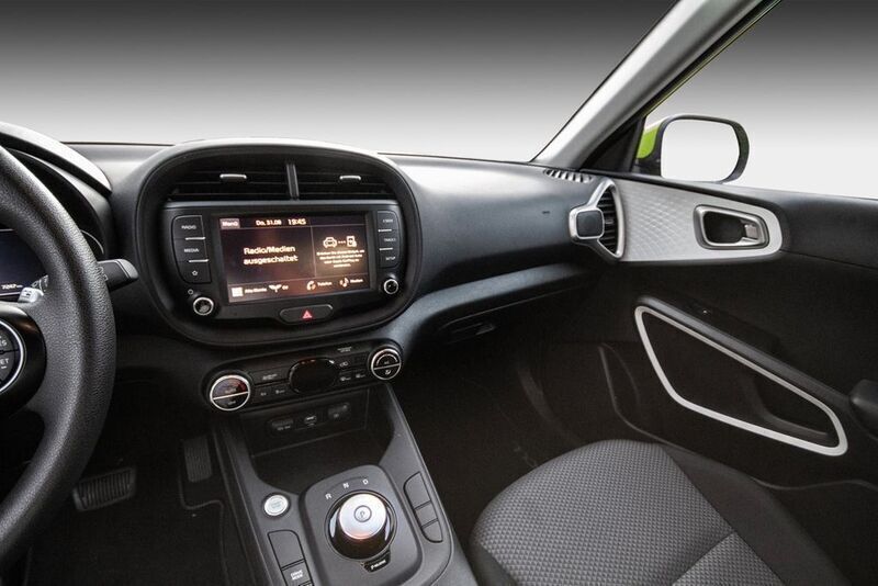 Gebraucht Kia Soul EV Edition 7 100 kW (136 PS) 2021 (cej) space cadet green SUV