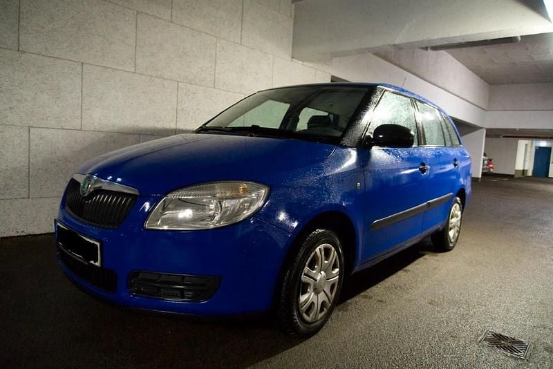 Gebraucht Skoda Fabia 69 PS (50 kW) 2009 Blau Kombi