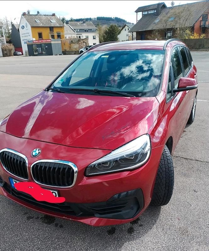Gebraucht BMW 216 Gran Tourer 116 PS (85 kW) 2018 Rot Van / Kleinbus