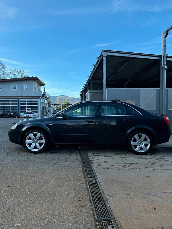 Gebraucht Audi A4 130 PS (95 kW) 2002 Schwarz Limousine