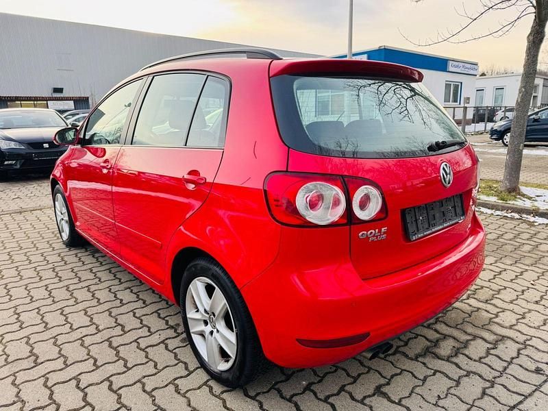 Gebraucht VW Golf VI 122 PS (89 kW) 2010 Rot Kleinwagen