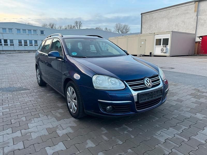 Gebraucht VW Golf V 140 PS (102 kW) 2008 Blau Kombi