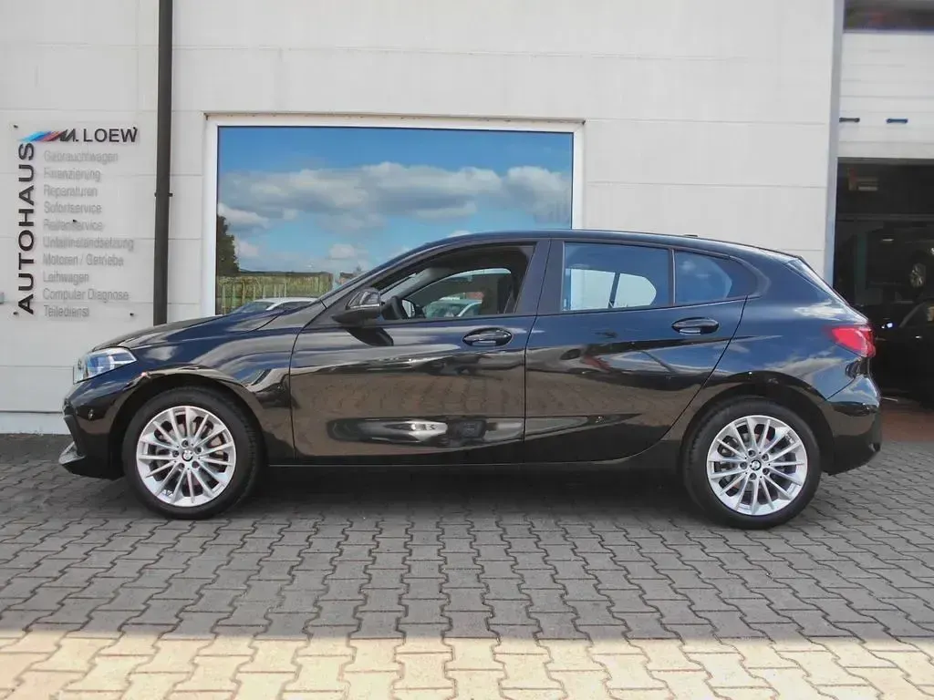 Gebraucht BMW 118 136 PS (100 kW) 2023 Schwarz Limousine
