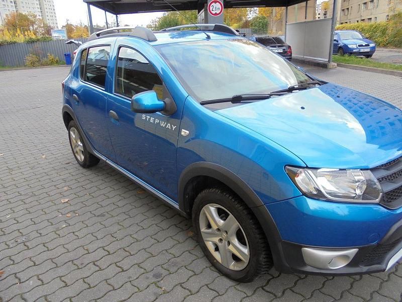 Gebraucht Dacia Sandero Prestige 90 PS (66 kW) 2014 Blau Limousine