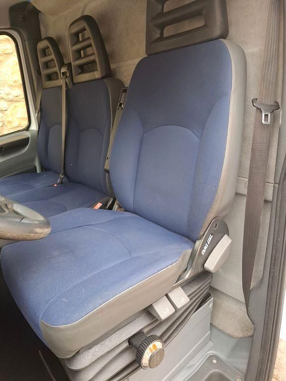 Gebraucht Iveco Daily 116 PS (85 kW) 2009 Weiß Van / Kleinbus