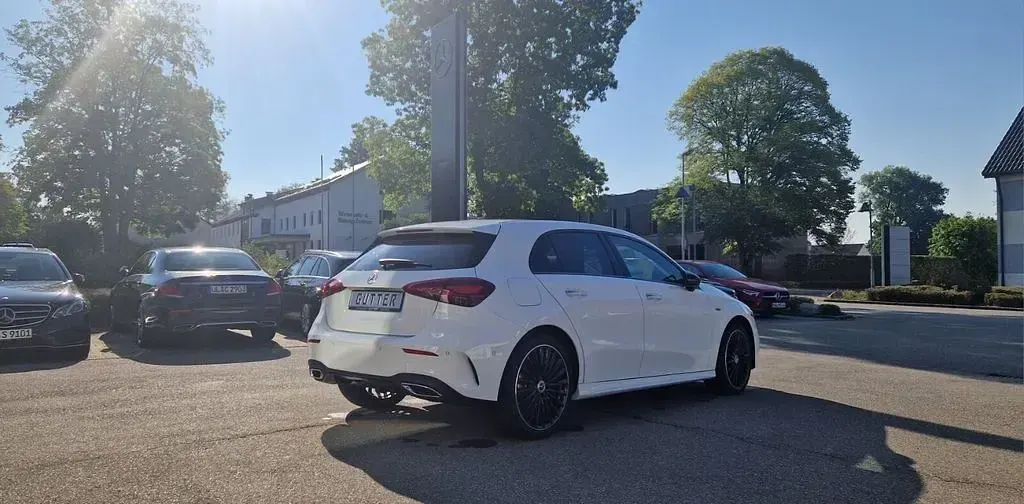 Gebraucht Mercedes A250 AMG line 163 PS (119 kW) 2025 Weiß Limousine