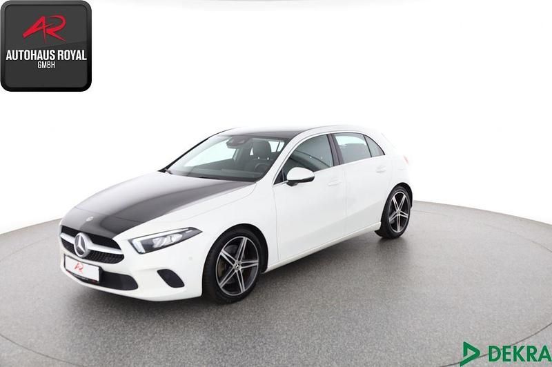Weiss Gebraucht 2020 Mercedes A250 Progressive Limousine | 22.880 € (Guter Preis) - Bild 1/4