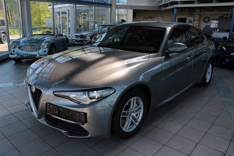 Gebraucht Alfa Romeo Giulia Business 200 PS (147 kW) 2020 Colore esterno metallic Limousine