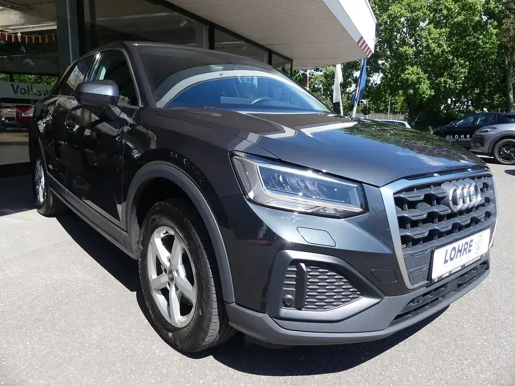Gebraucht Audi Q2 116 PS (85 kW) 2022 Grau SUV