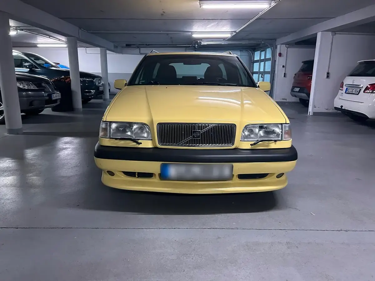 Gebraucht Volvo 850 241 PS (177 kW) 1995 Gelb Kombi