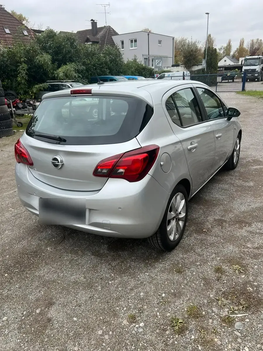 Gebraucht Opel Corsa 90 PS (66 kW) 2017 Silber Kleinwagen
