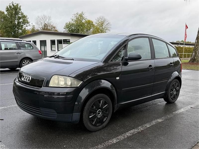 Grün Gebraucht 2001 Audi A2 Kleinwagen | 550 € (Guter Preis) - Bild 1/4