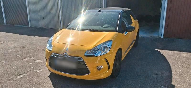 Gebraucht Citroën DS3 Cabriolet 120 PS (88 kW) 2013 Gelb Cabrio