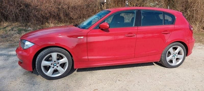 Gebraucht BMW 116 122 PS (89 kW) 2008 Rot Kleinwagen