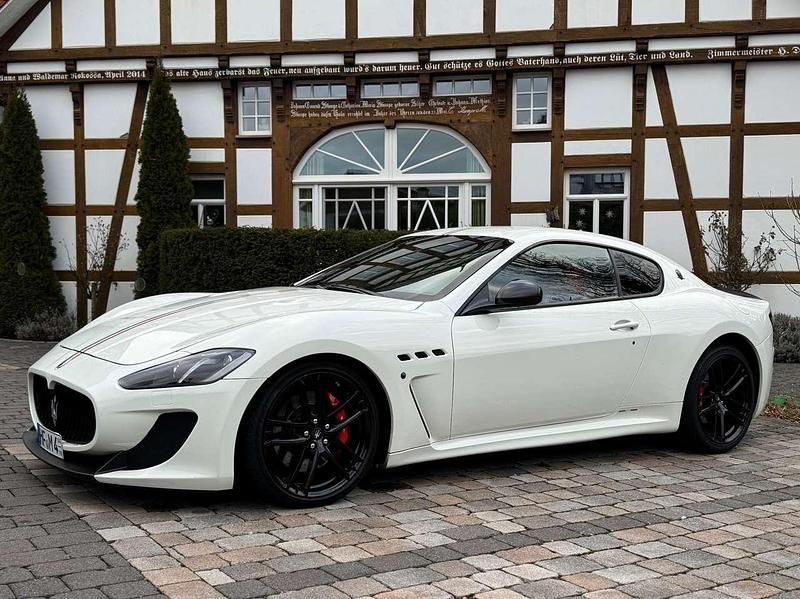 Gebraucht Maserati Granturismo 460 PS (338 kW) 2013 Weiß Coupé