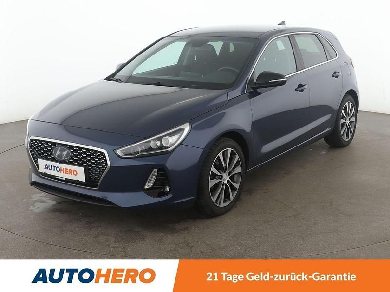 Blau Gebraucht 2017 Hyundai i30 Intro Edition Limousine | 11.590 € (Fairer Preis) - Bild 1/3