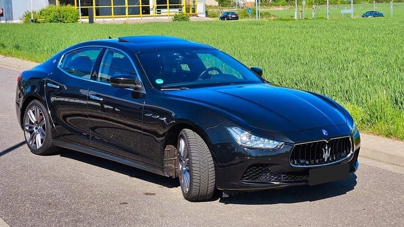 Gebraucht Maserati Ghibli 409 PS (300 kW) 2016 Schwarz Limousine