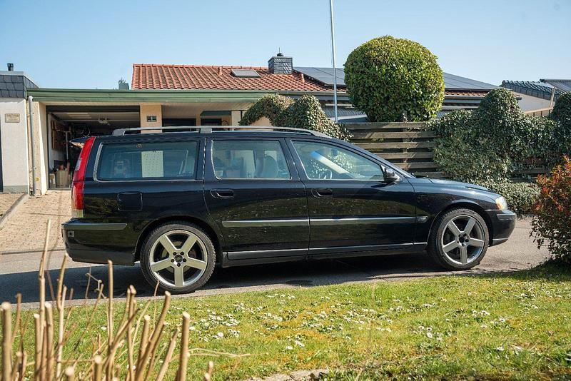 Schwarz Gebraucht 2004 Volvo V70 Kombi | 3.500 € (Teuer) - Bild 1/4