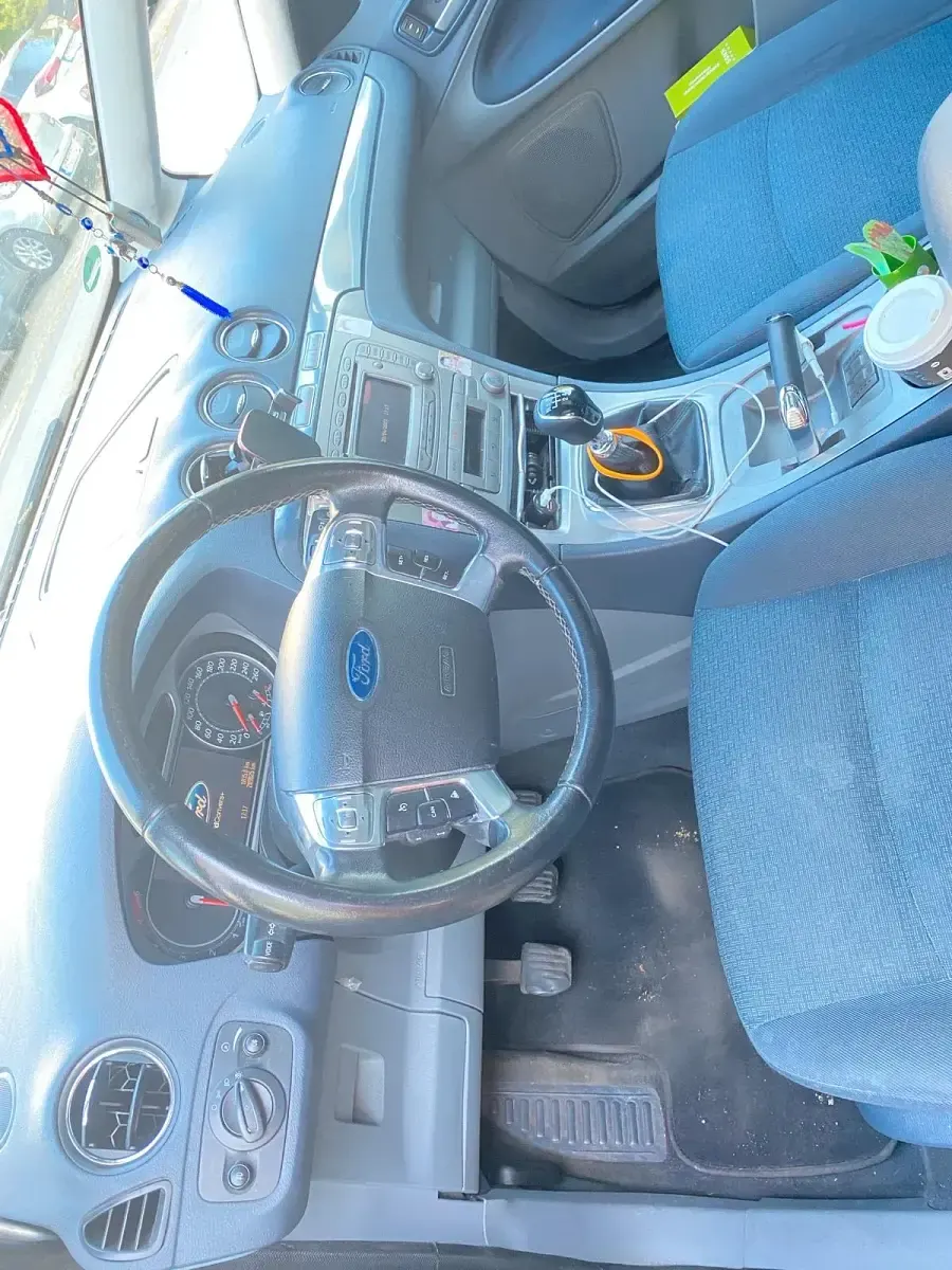 Gebraucht Ford Galaxy 147 PS (108 kW) 2009 Braun Van / Kleinbus