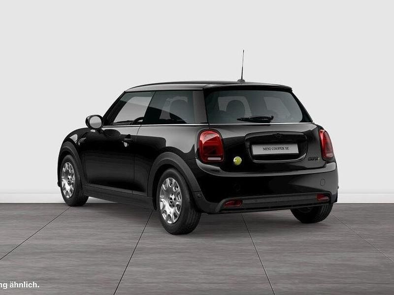 Gebraucht Mini Cooper SE 135 kW (184 PS) 2023 Schwarz Kleinwagen