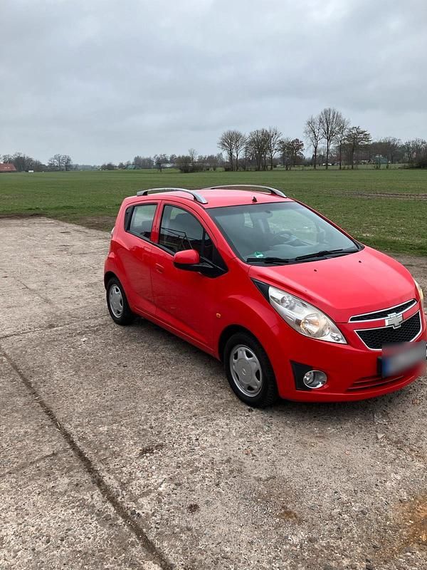 Gebraucht Chevrolet Spark 83 PS (61 kW) 2010 Rot Kleinwagen