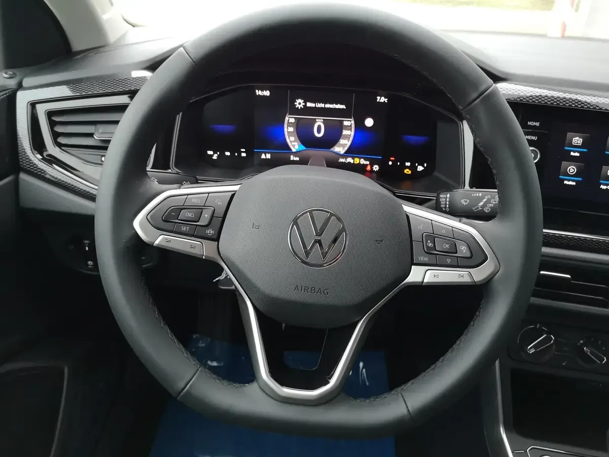 Neu VW Taigo Life 2025 Reef blue metallic SUV