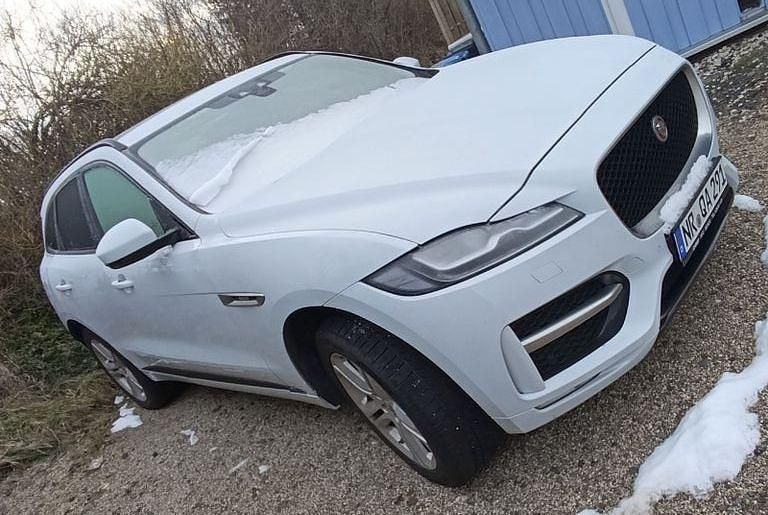 Gebraucht Jaguar F-Pace R-Sport 179 PS (131 kW) 2016 Weiß SUV