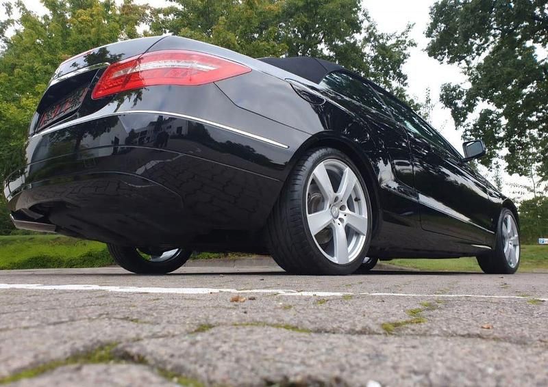 Brugt Mercedes E200 Avantgarde 184 HK (135 kW) 2011 Sort Cabriolet