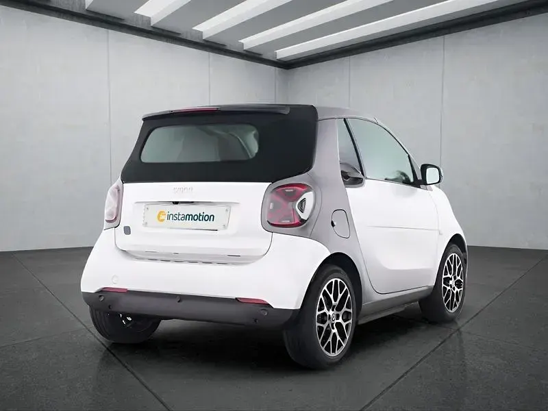 Gebraucht Smart ForTwo Electric Drive 60 kW (82 PS) 2024 Weiß Cabrio