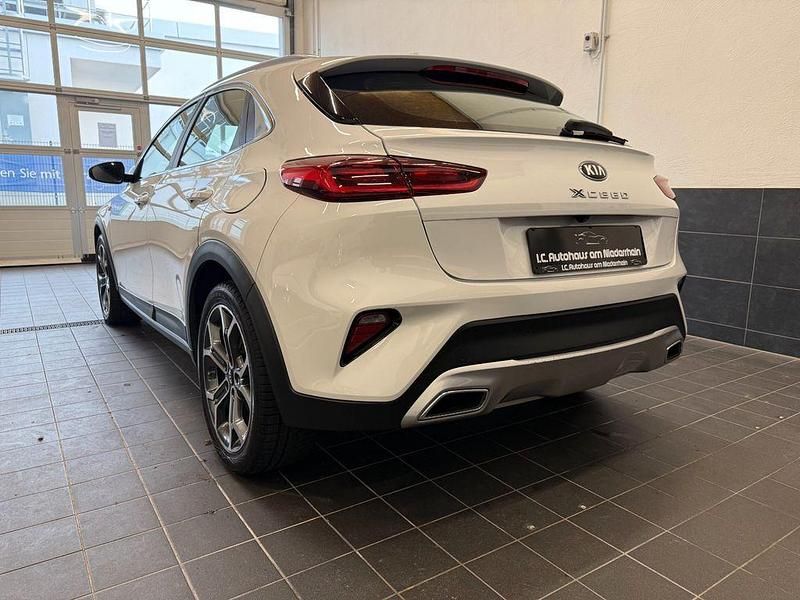 Gebraucht Kia XCeed Vision 140 PS (102 kW) 2020 Weiß SUV